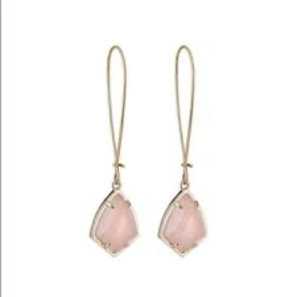 Kendra Scott Jewelry - NWT KENDRA SCOTT CARINNE GOLD DANGLE EARRINGS IN PINK ROSE QUARTZ